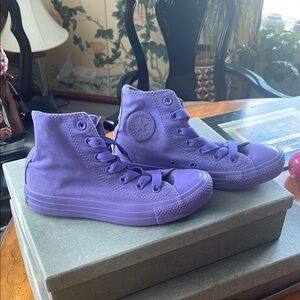 Converse All stars Chuck TaylorVibrant Purple High-Tops